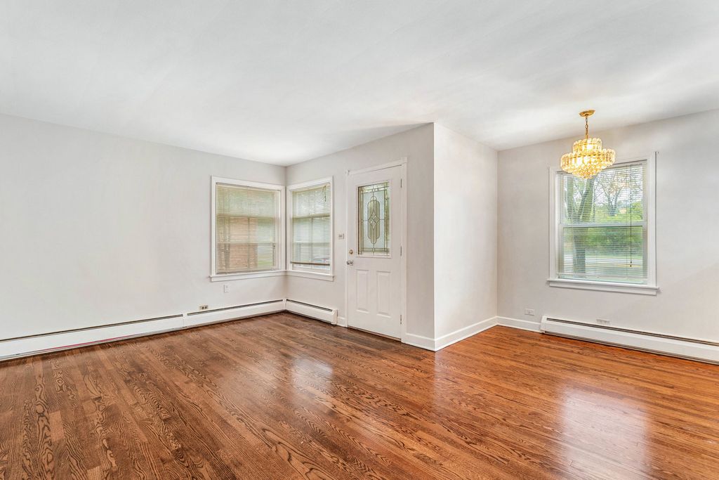 8216 N Caldwell Avenue, Niles, IL 60714 — photo 5