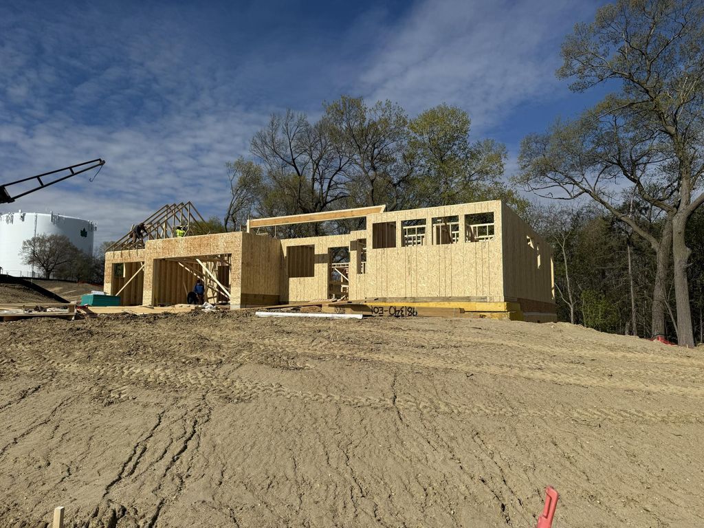 6518 Peaceful Lane, Chanhassen, MN 55317 — exterior