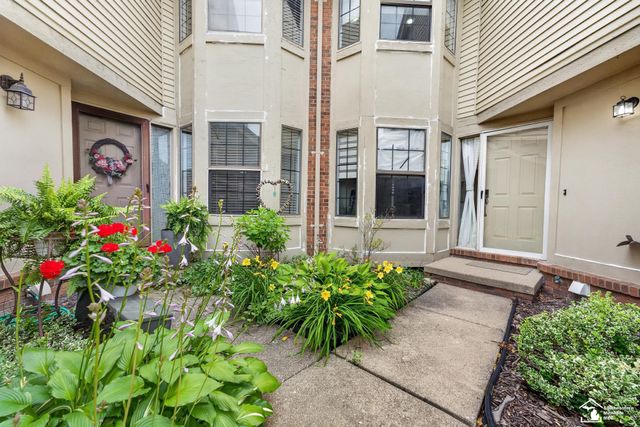 15696 Golfview Drive, Riverview, MI 48193