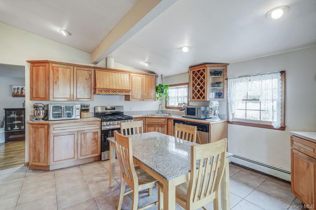 229 4th Street, Saint James, NY 11780