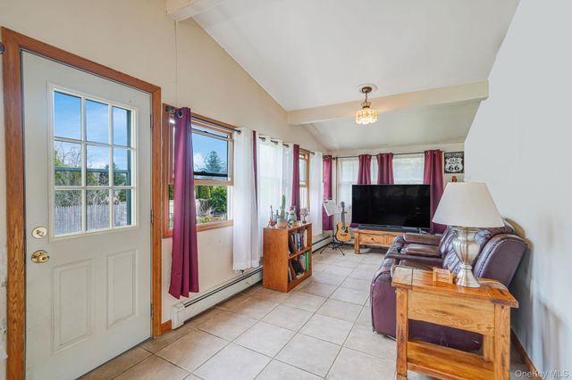 229 4th Street, Saint James, NY 11780