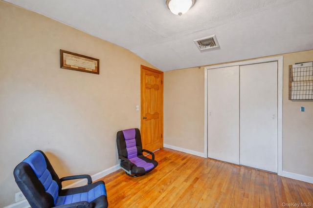 229 4th Street, Saint James, NY 11780