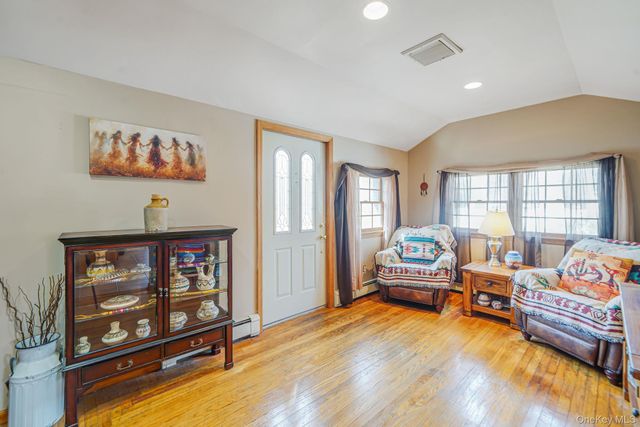 229 4th Street, Saint James, NY 11780