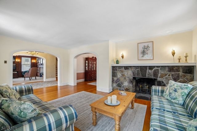 12 Linwood Ter, Caldwell Boro Twp., NJ 07006