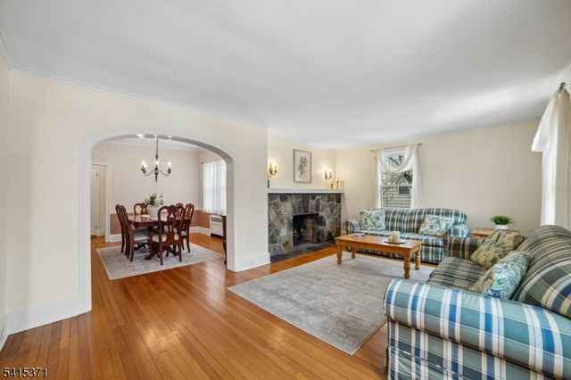 12 Linwood Ter, Caldwell Boro Twp., NJ 07006