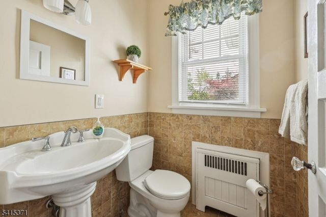 12 Linwood Ter, Caldwell Boro Twp., NJ 07006