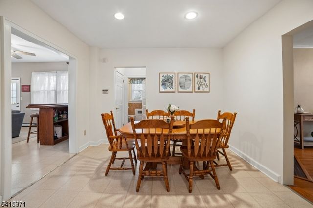 12 Linwood Ter, Caldwell Boro Twp., NJ 07006