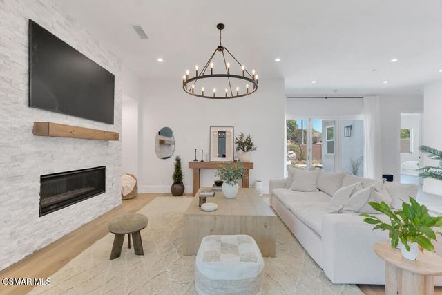 361 Toyon Court, Thousand Oaks, CA 91362