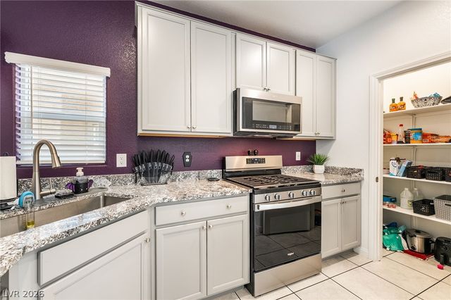 88 Golden Aria Avenue, Henderson, NV 89011