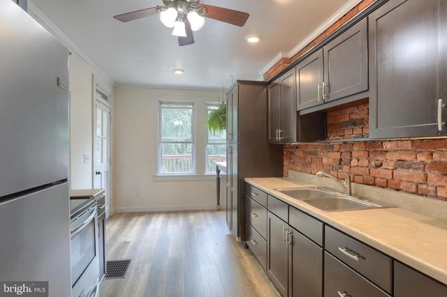 369 BOYD ST, Lebanon, PA 17042