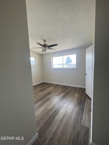 4449 FINCH Way, El Paso, TX 79922