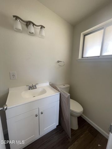 4449 FINCH Way, El Paso, TX 79922