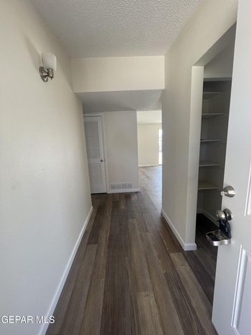 4449 FINCH Way, El Paso, TX 79922