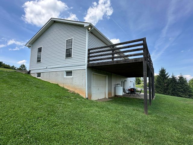 4040 Floyd HWY, Floyd, VA 24091