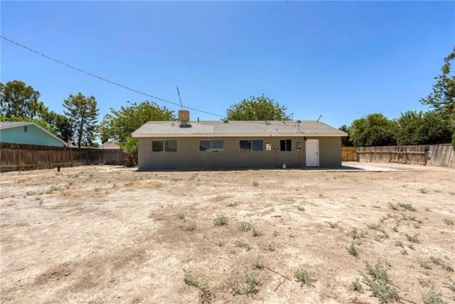 27564 Maple Street, Taft, CA 93268