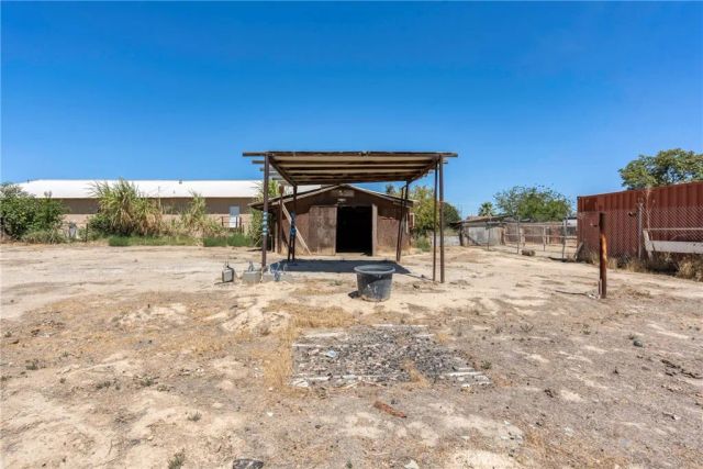 27564 Maple Street, Taft, CA 93268