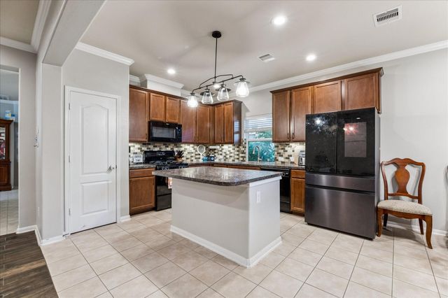 1310 Ainsley Way Drive, Pearland, TX 77581