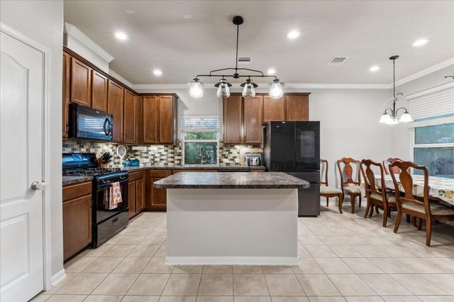 1310 Ainsley Way Drive, Pearland, TX 77581