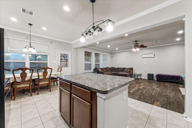 1310 Ainsley Way Drive, Pearland, TX 77581