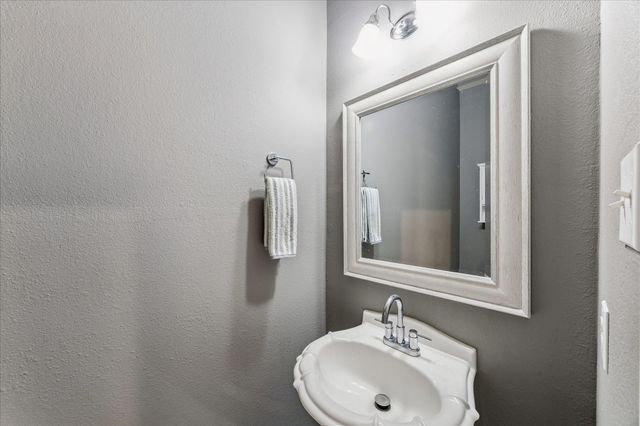 1310 Ainsley Way Drive, Pearland, TX 77581