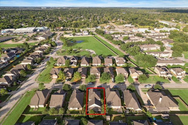 1310 Ainsley Way Drive, Pearland, TX 77581