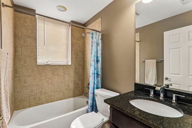 1670 Mill Street 507, Des Plaines, IL 60016