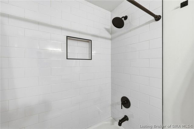 207 Reynolds Street, Charlestown, IN 47111