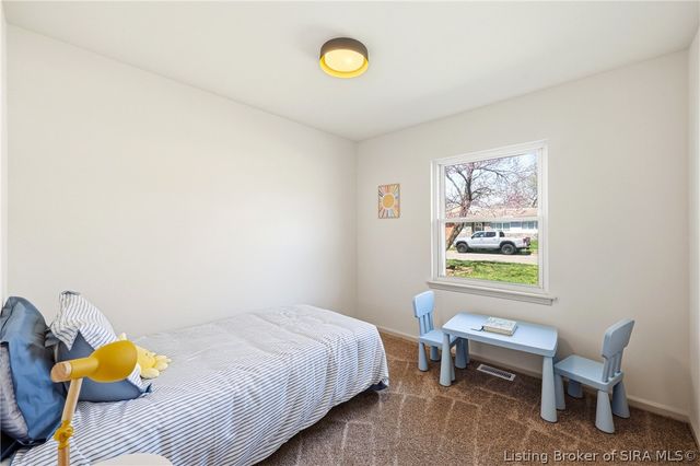 207 Reynolds Street, Charlestown, IN 47111