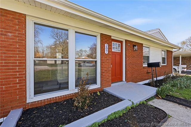 207 Reynolds Street, Charlestown, IN 47111