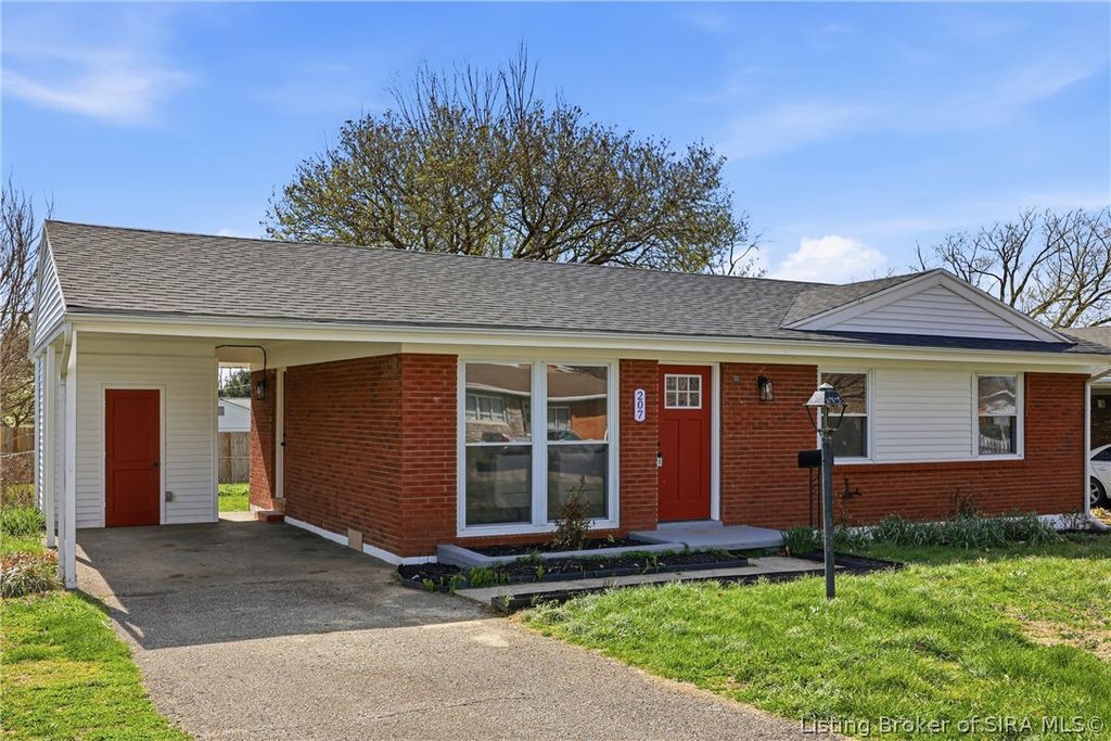 207 Reynolds Street, Charlestown, IN 47111