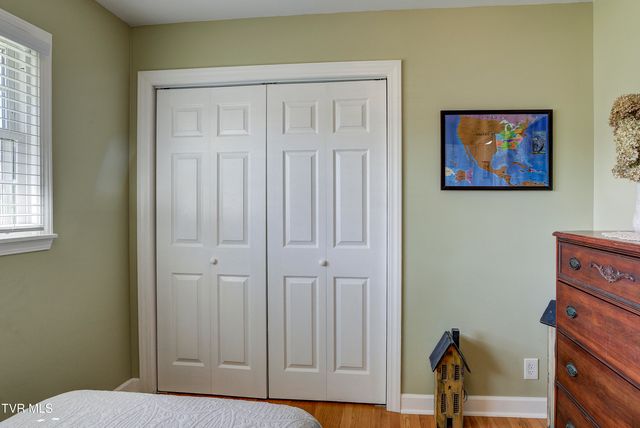 610 Ridgeview Drive, Johnson City, TN 37604