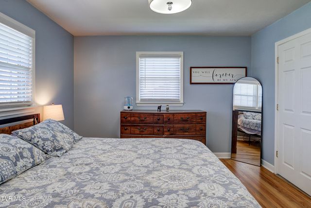 610 Ridgeview Drive, Johnson City, TN 37604