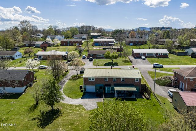610 Ridgeview Drive, Johnson City, TN 37604