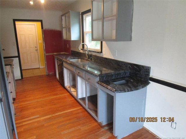 309 Broomfield Court, Fayetteville, NC 28311