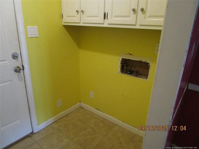 309 Broomfield Court, Fayetteville, NC 28311