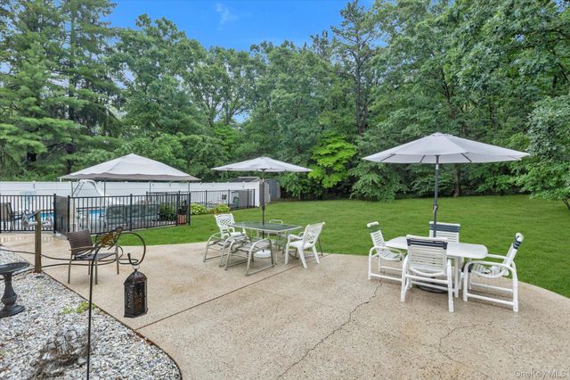 29 Wintergreen Drive, Melville, NY 11747