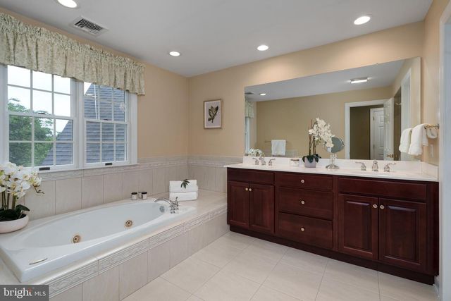 110 ORCHARD RD, Skillman, NJ 08558