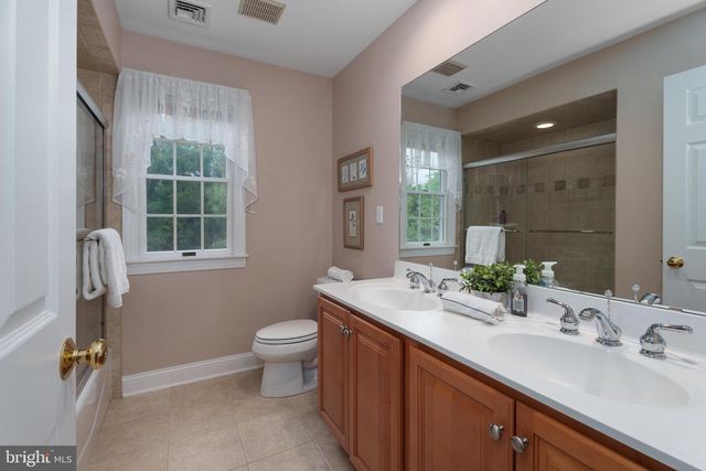 110 ORCHARD RD, Skillman, NJ 08558