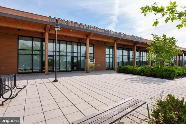 110 ORCHARD RD, Skillman, NJ 08558
