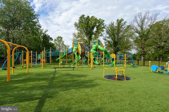 110 ORCHARD RD, Skillman, NJ 08558