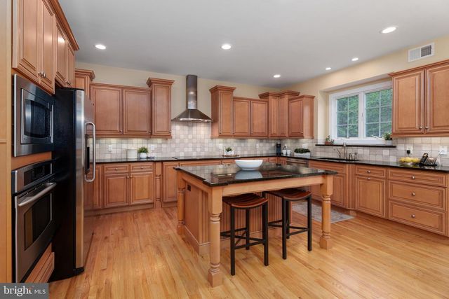 110 ORCHARD RD, Skillman, NJ 08558