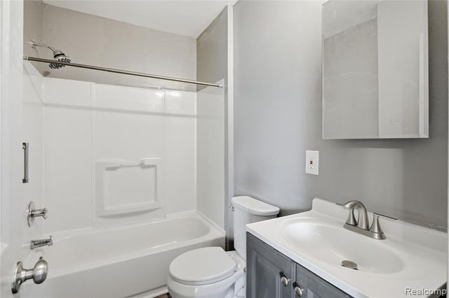 23060 Bernard Street Upper Unit, Taylor, MI 48180
