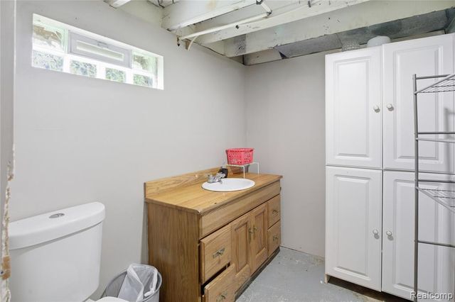 23060 Bernard Street Upper Unit, Taylor, MI 48180