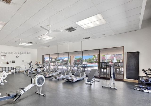 20379 W Country Club Dr 2636, Aventura, FL 33180