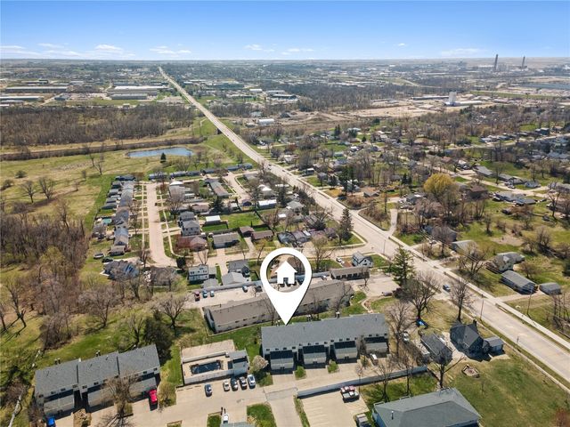 51 29th Ave Dr SW 18, Cedar Rapids, IA 52404