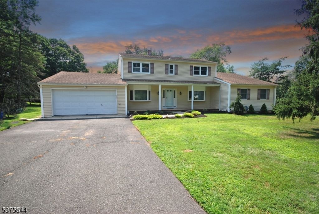 825 Parsonage Hill Rd, Branchburg Twp., NJ 08876