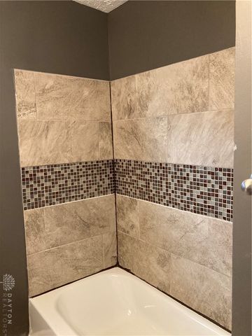 1010 Mayapple Avenue, Dayton, OH 45432