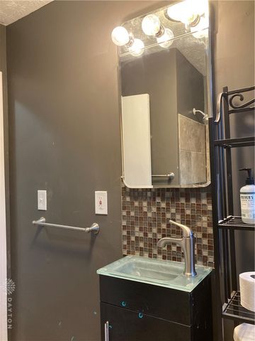 1010 Mayapple Avenue, Dayton, OH 45432