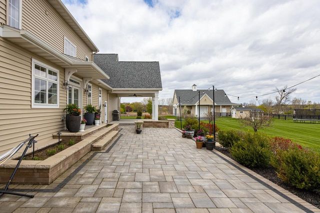 W3678 EQUESTRIAN TRAIL, Appleton, WI 54913