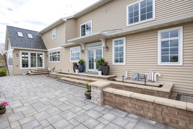 W3678 EQUESTRIAN TRAIL, Appleton, WI 54913